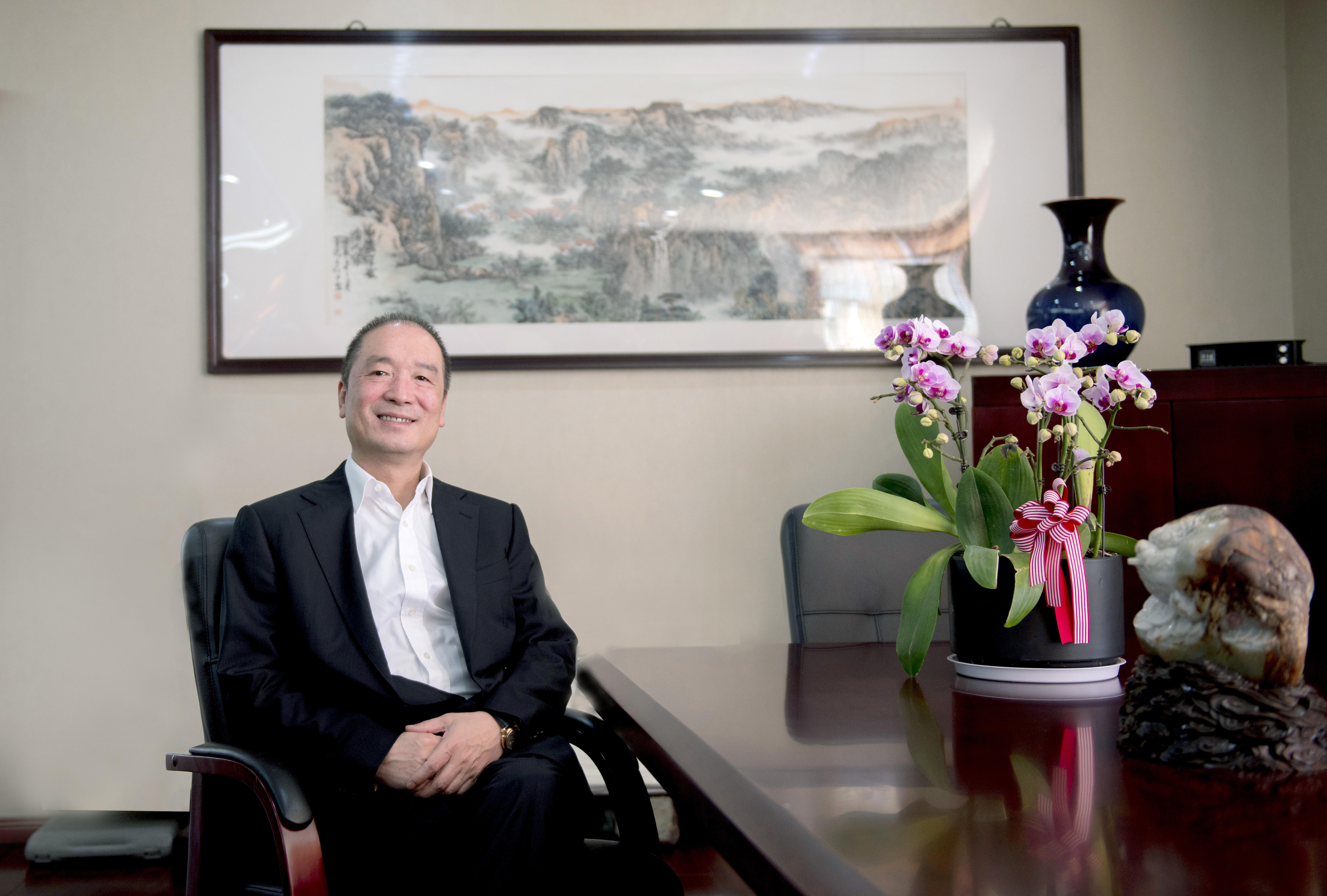 南翔之光如是說我司董事長包秀銀獲得南翔之光“先進人物”稱號(圖1) 南翔之光如是說我司董事長包秀銀獲得南翔之光“先進人物”稱號(圖1)